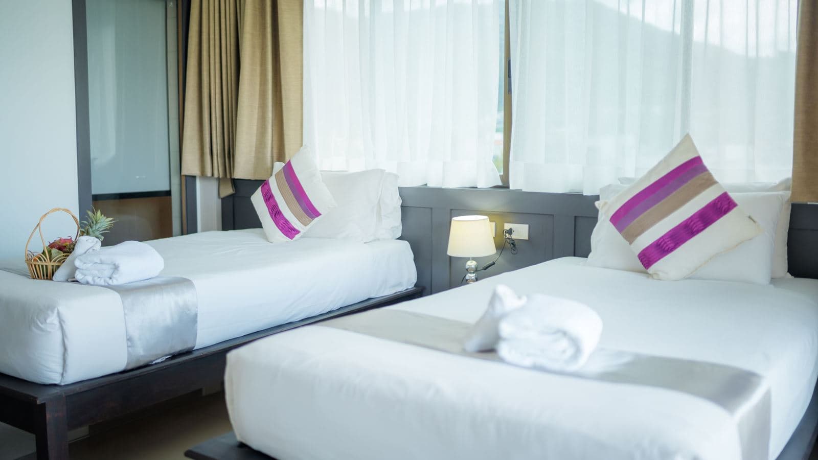 rooms-superior-room