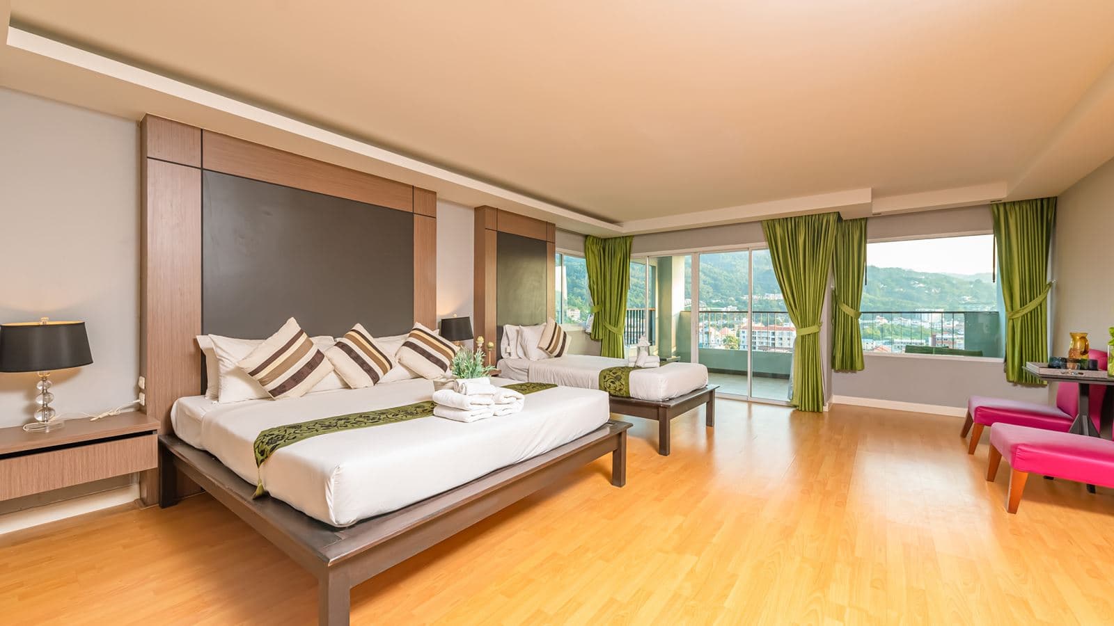 rooms-family-room