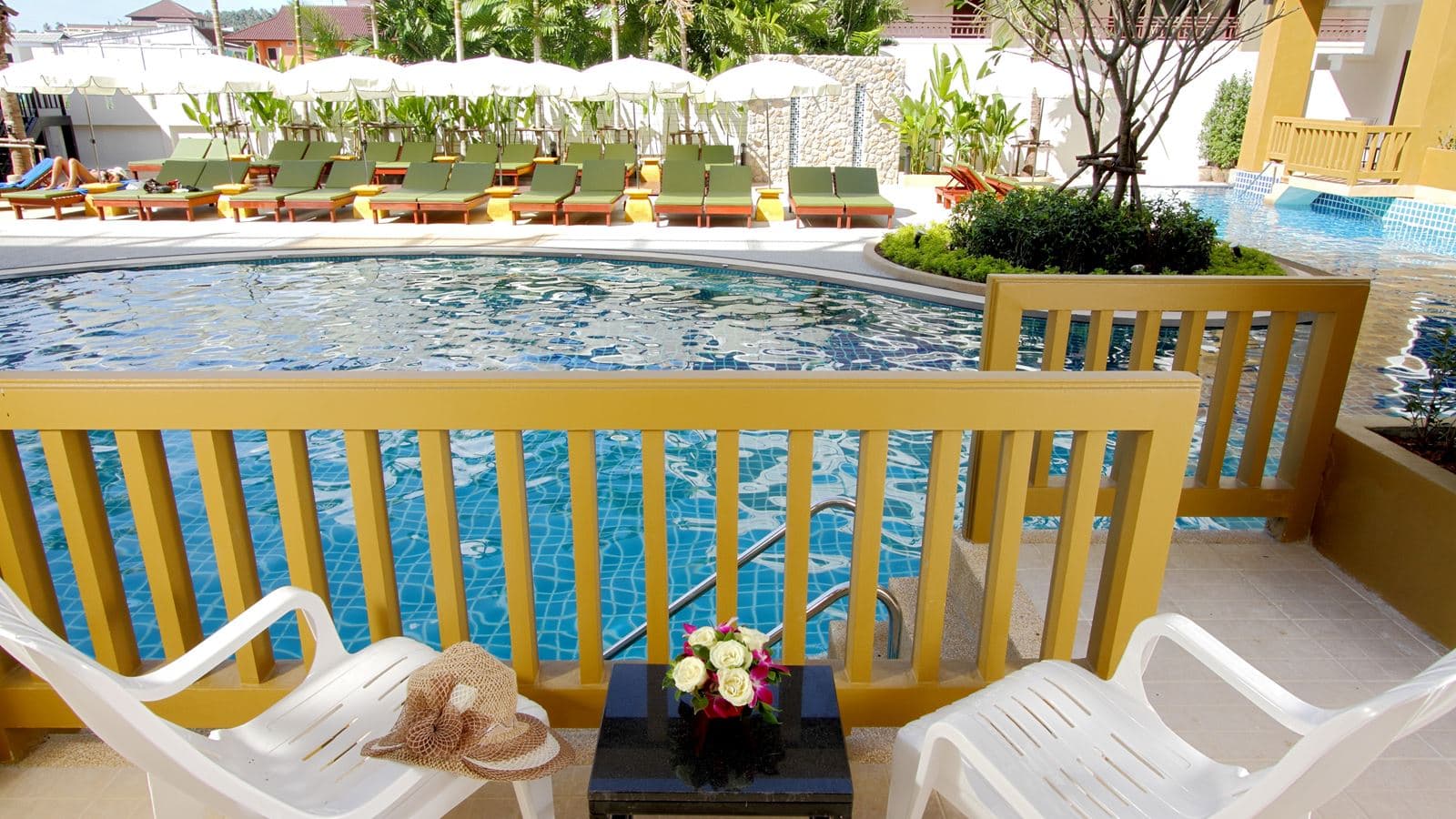 rooms-aqua-pura-room