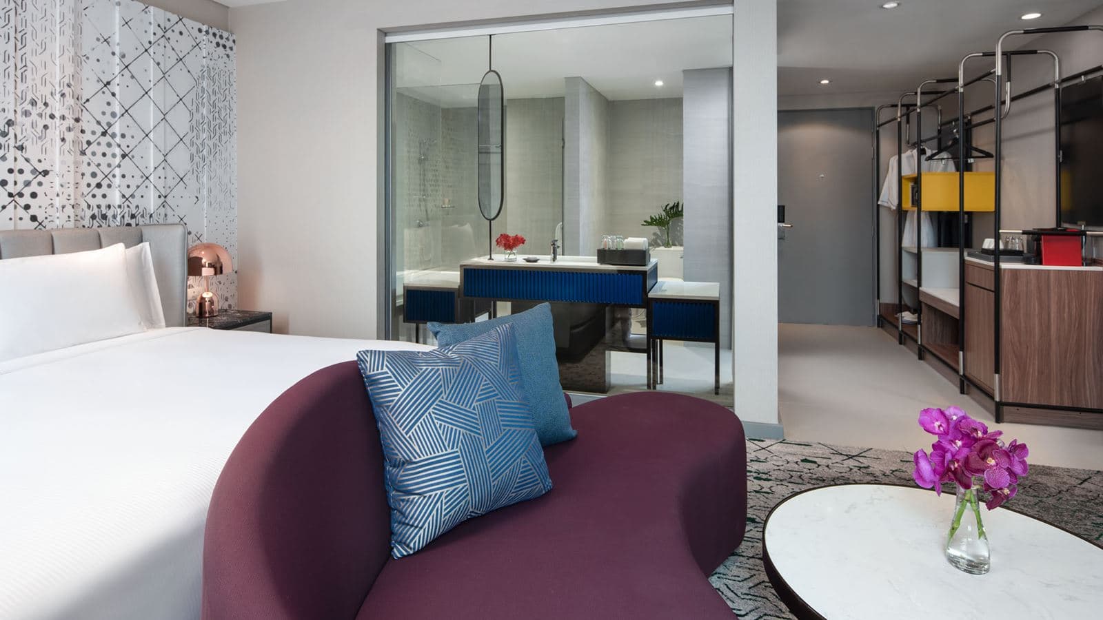 rooms-deluxe-room