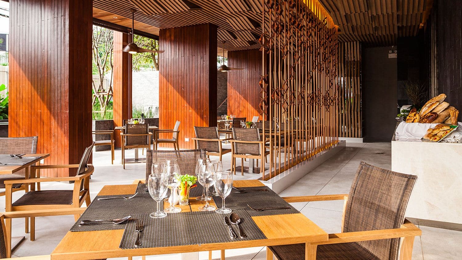 restaurants-gusto-restaurant
