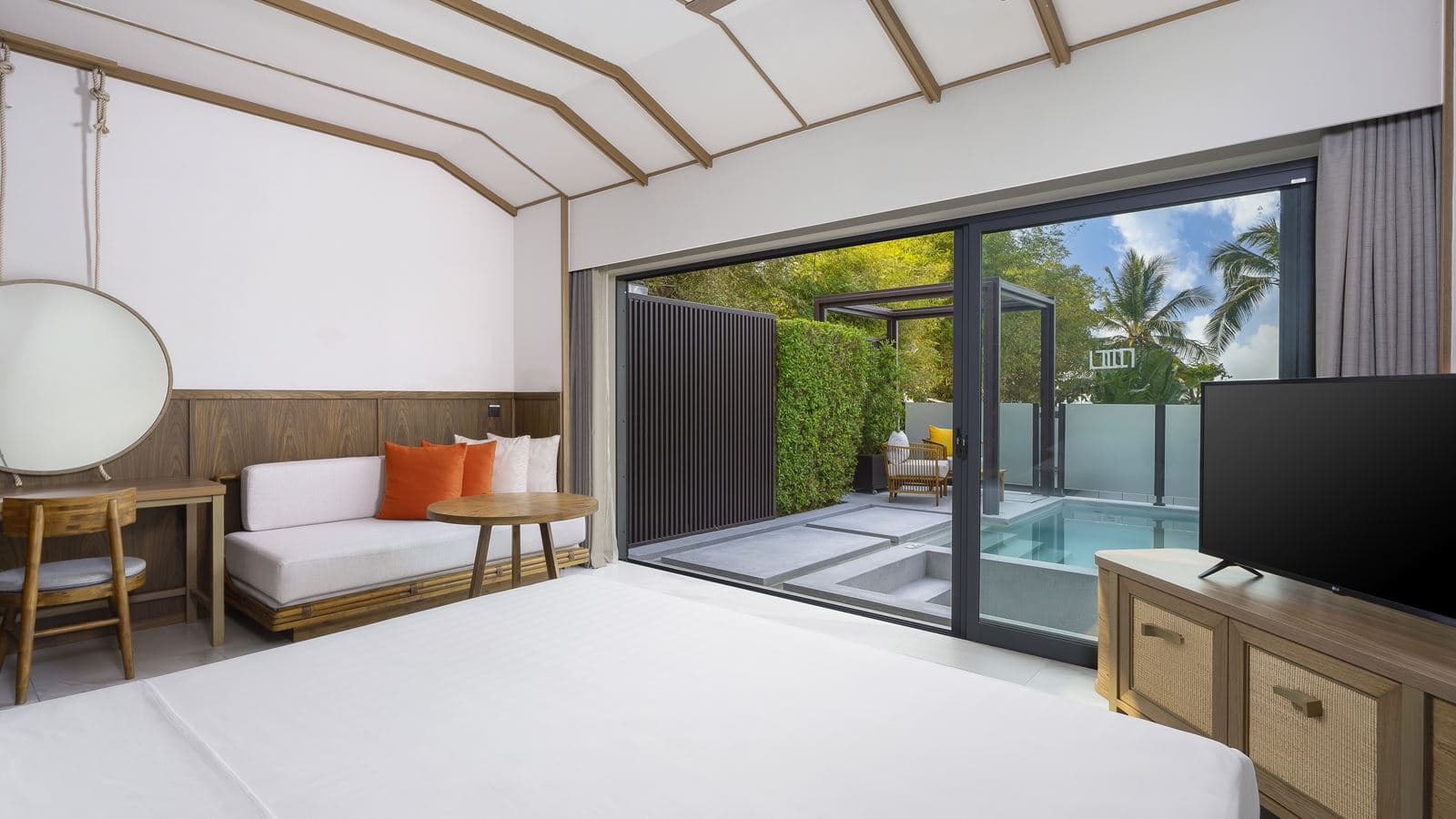 rooms-pool-villa