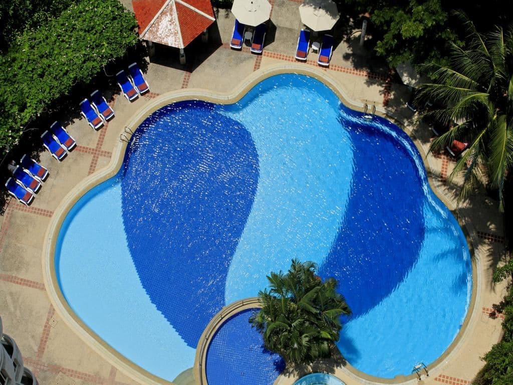 pools-outdoor-pool