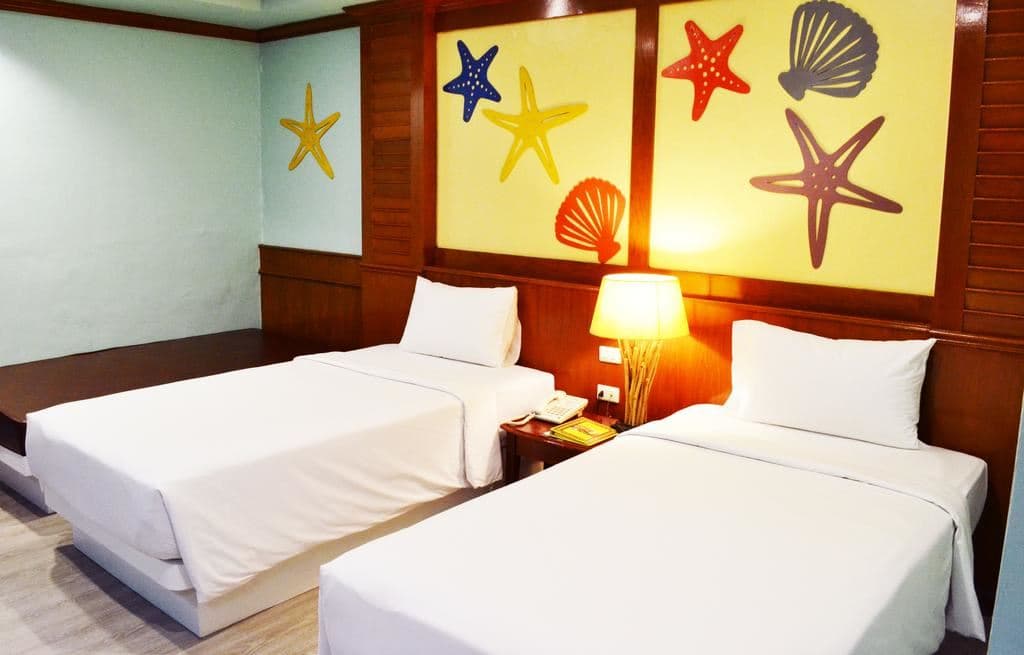 rooms-superior-room