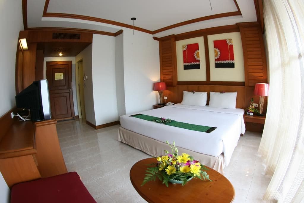 rooms-superior-room