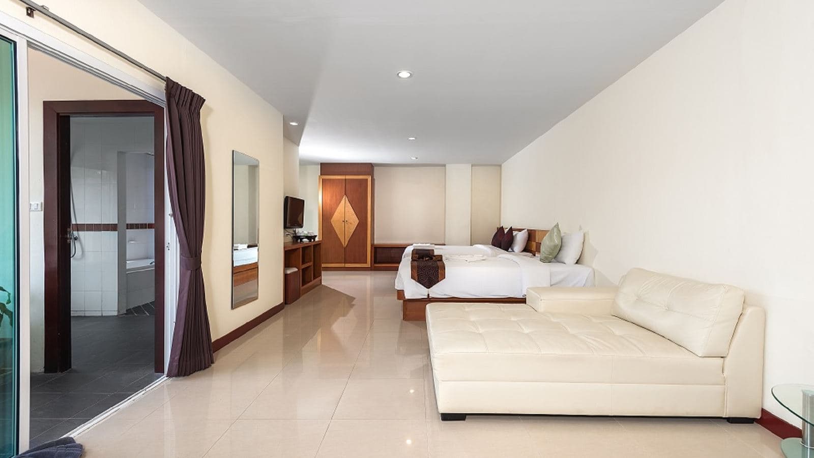 rooms-junior-suite