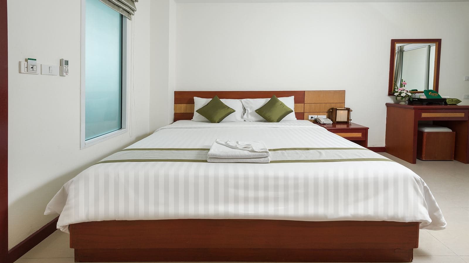 rooms-standard-room