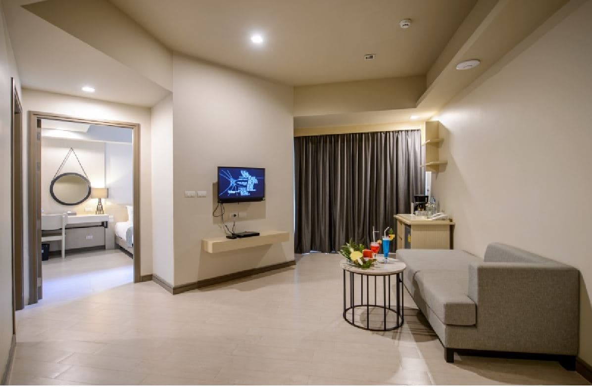 rooms-2-bedroom-premier-suite-family-room