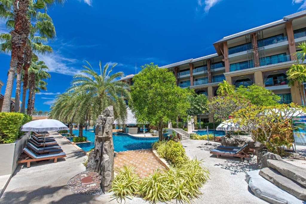 pools-outdoor-pool