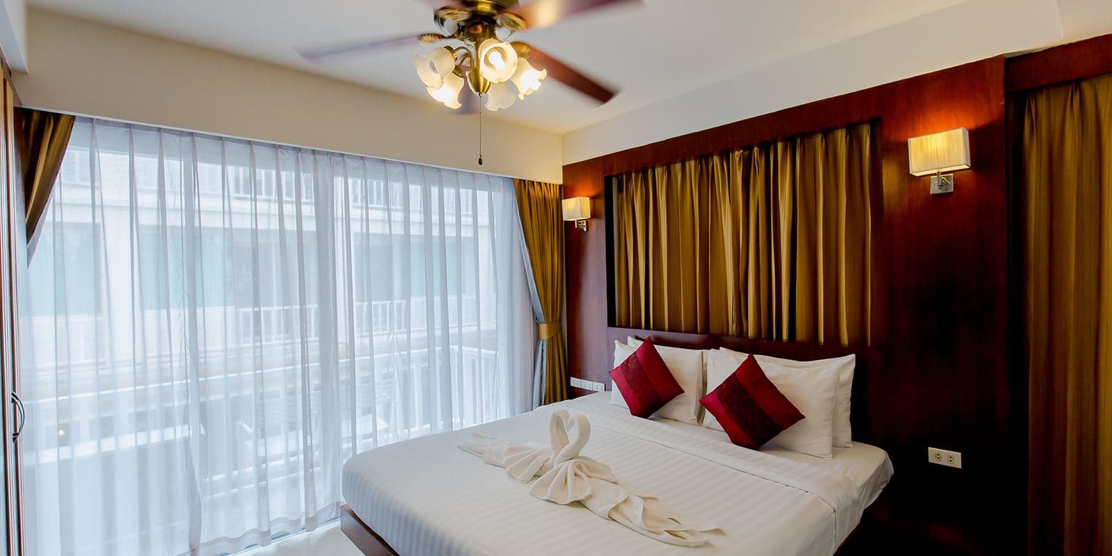 rooms-classic-room