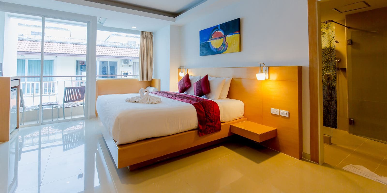 rooms-deluxe-room
