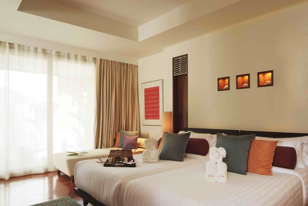 rooms-deluxe-room
