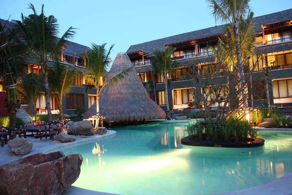 pools-outdoor-pool