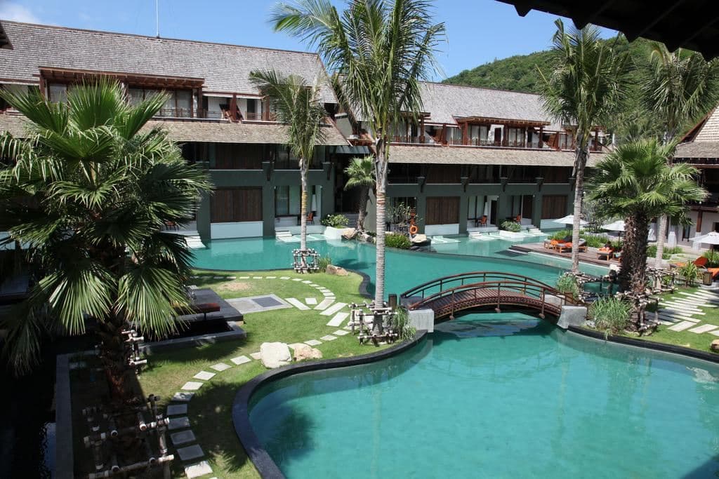 pools-outdoor-pool