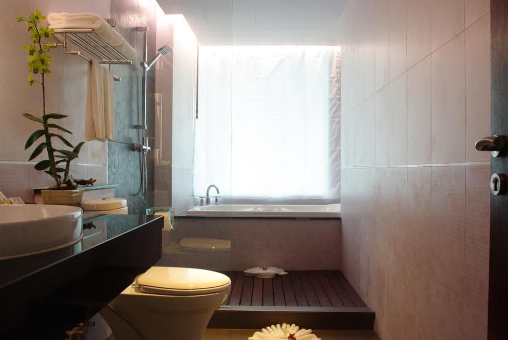 rooms-deluxe-city-view-or-sea-view
