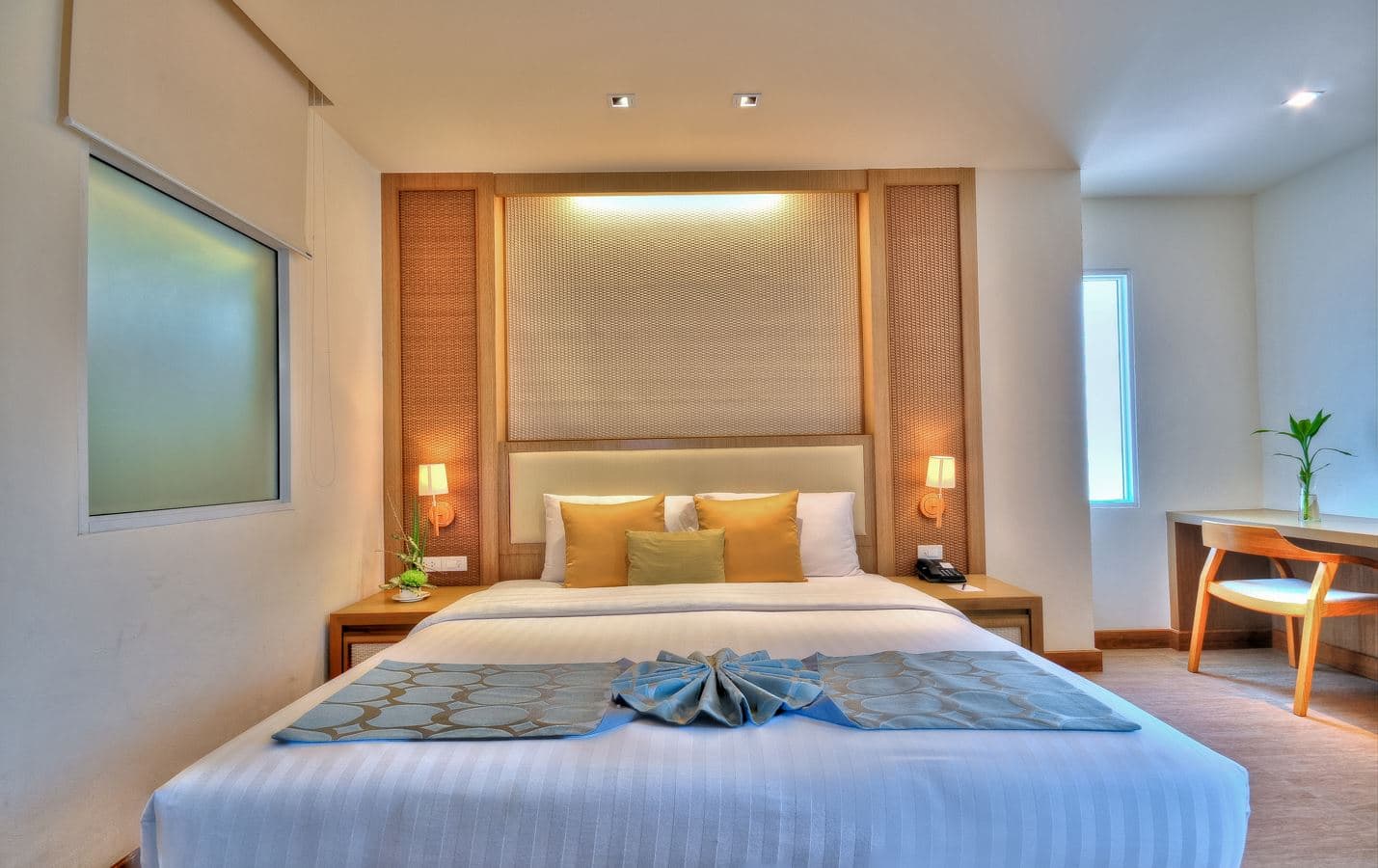 rooms-superior-room