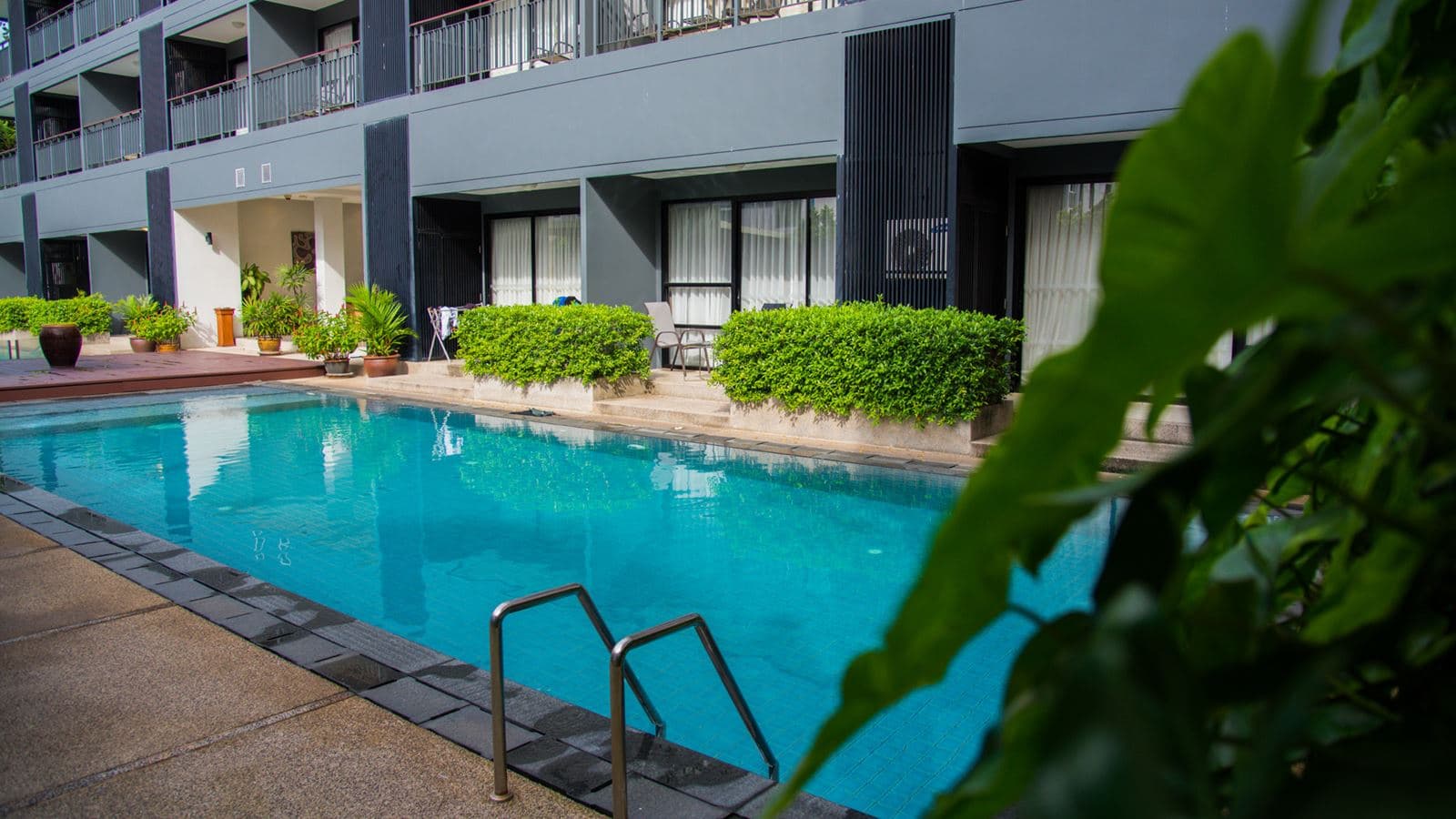 pools-outdoor-pool