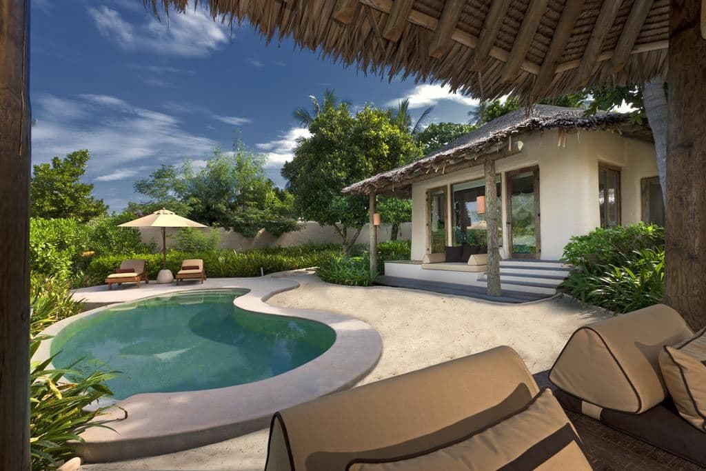 rooms-beachfront-pool-villa