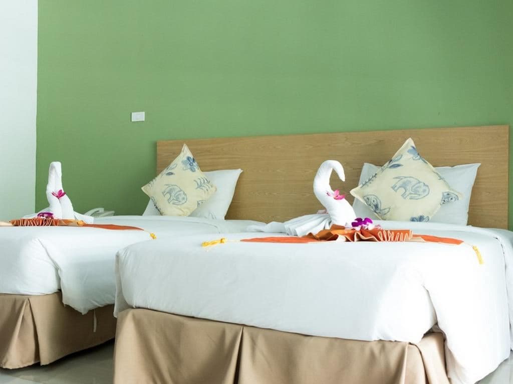rooms-deluxe-room