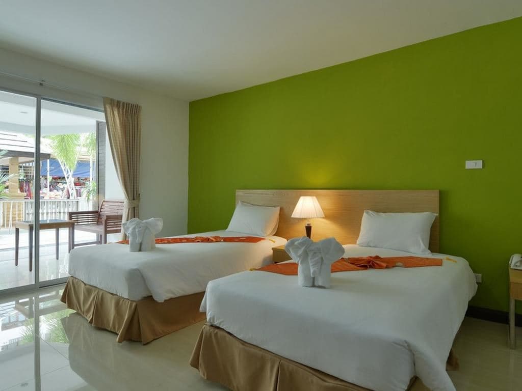 rooms-deluxe-room