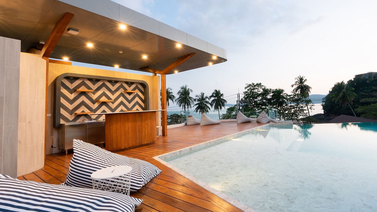 bars-roof-bar