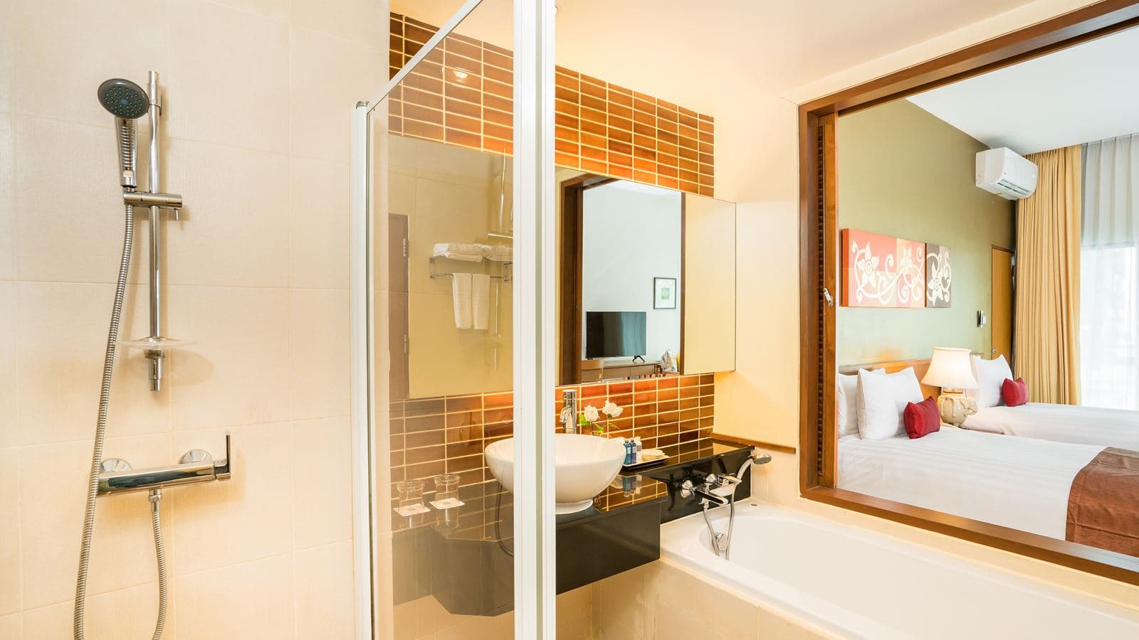 rooms-deluxe-room-roh