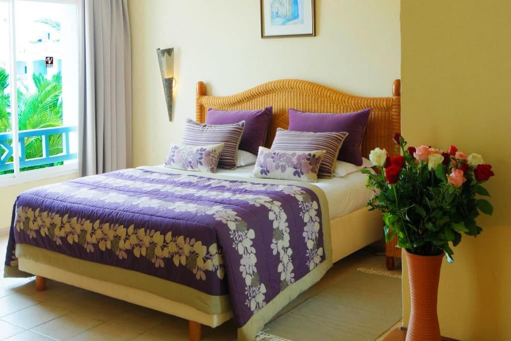 rooms-room-single-gardenview