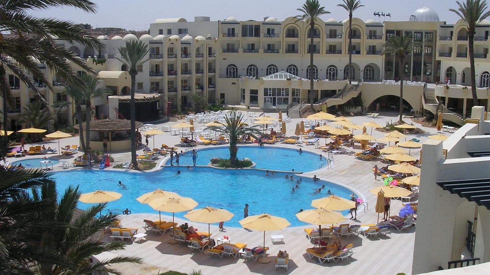 pools-outdoor-pool