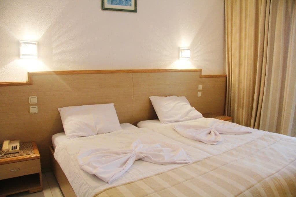 rooms-room-standard-gardenview