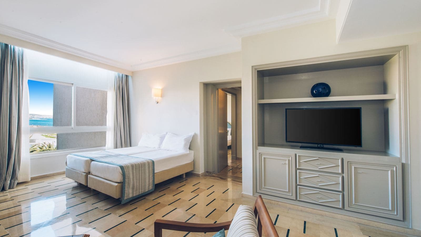 rooms-family-room