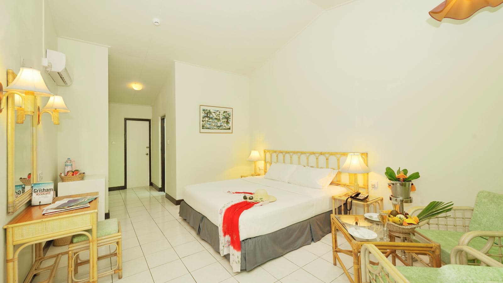 rooms-beach-front-room