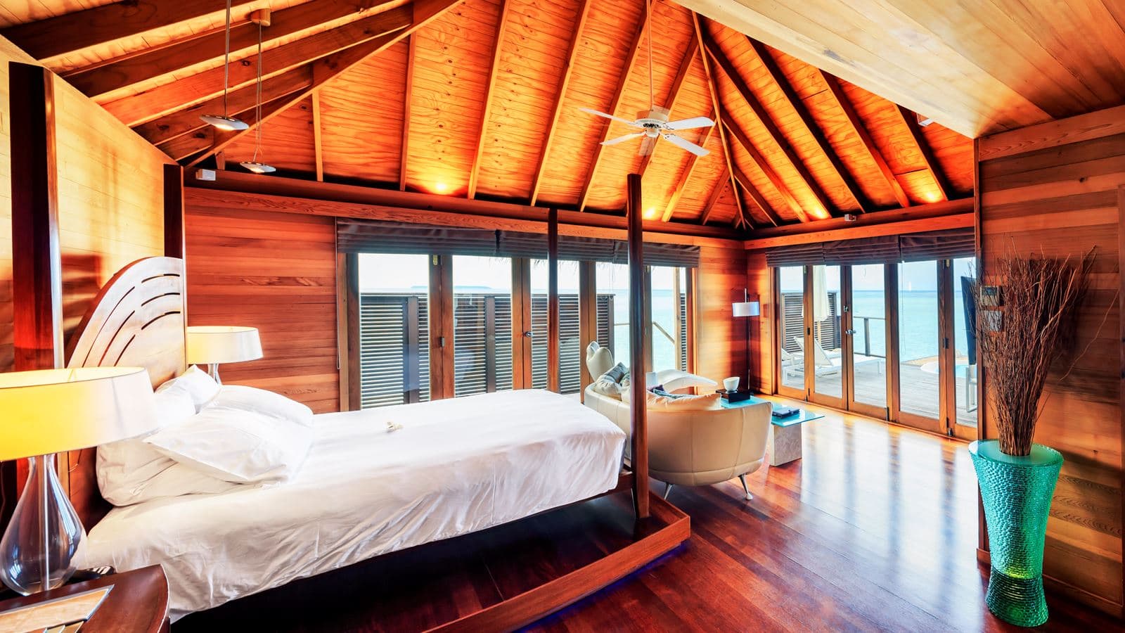 rooms-superior-water-villa