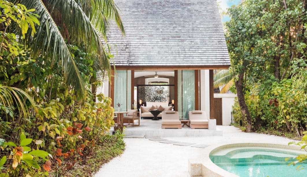 rooms-2-bedroom-deluxe-beach-villa