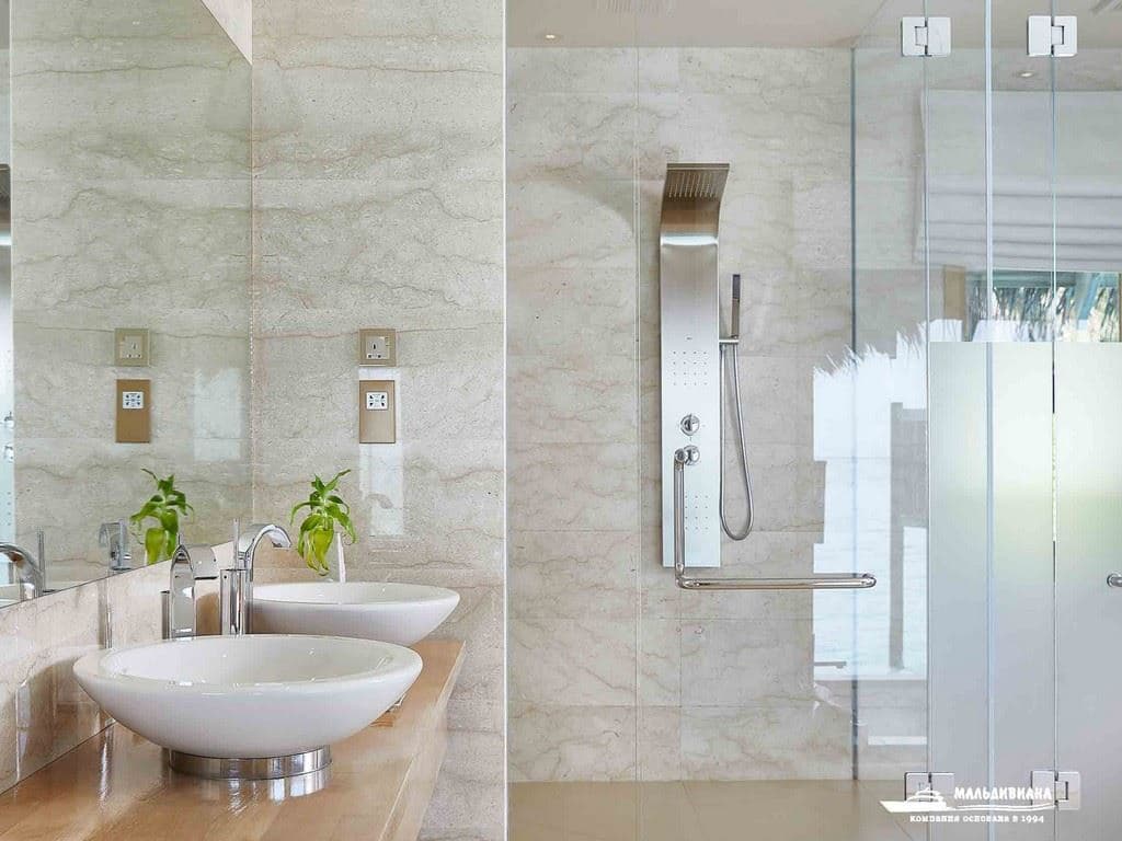 rooms-premier-water-suite