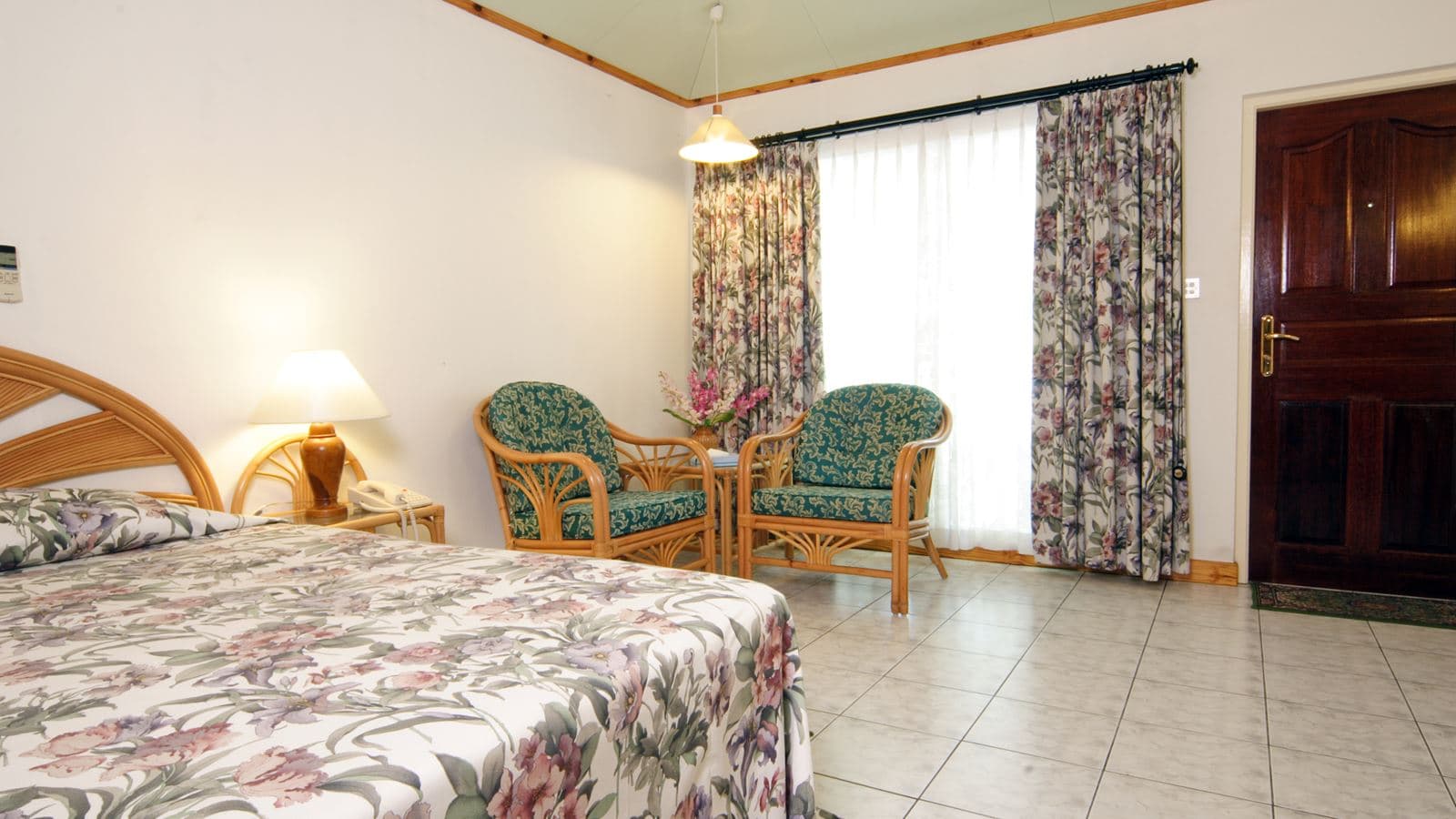 rooms-beach-villa