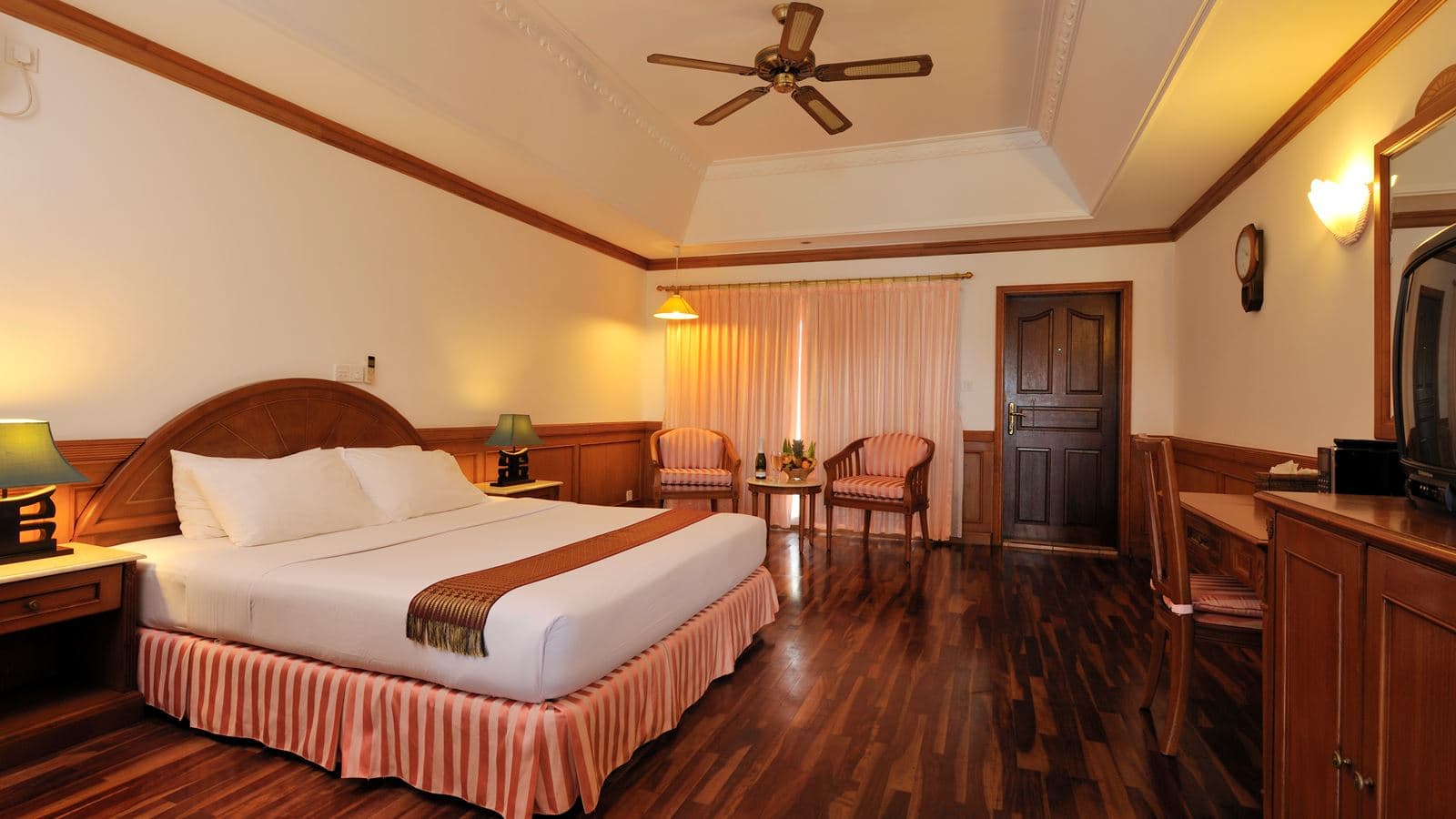 rooms-water-villa