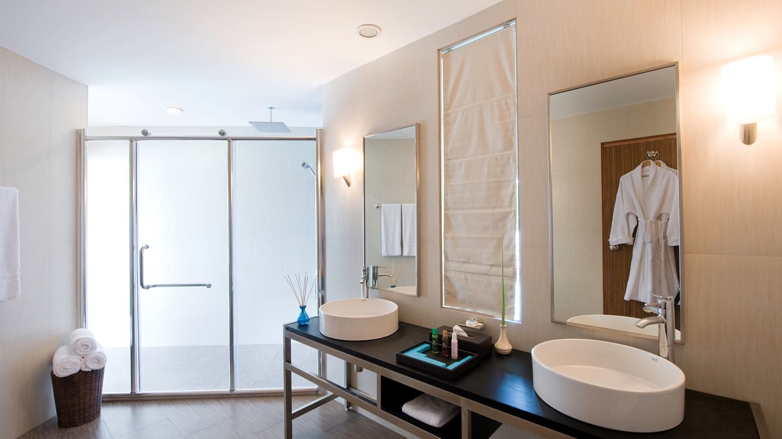 rooms-water-villa