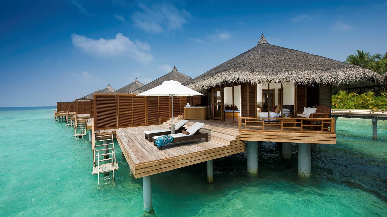 rooms-water-villa