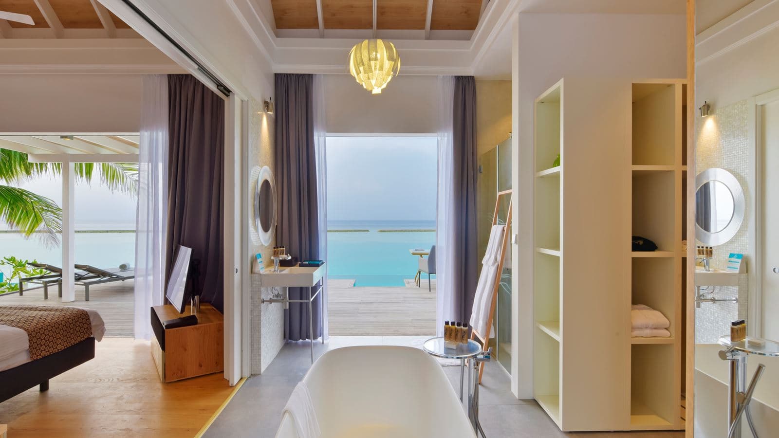 rooms-water-villa-with-pool