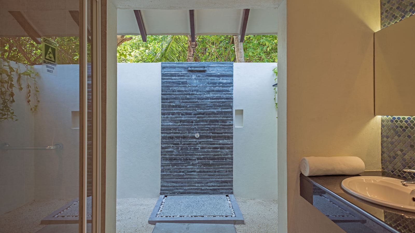 rooms-beach-villas
