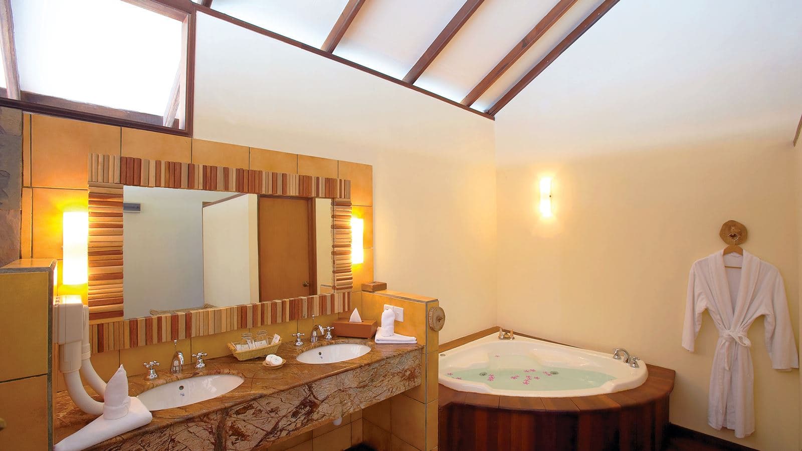 rooms-water-villa