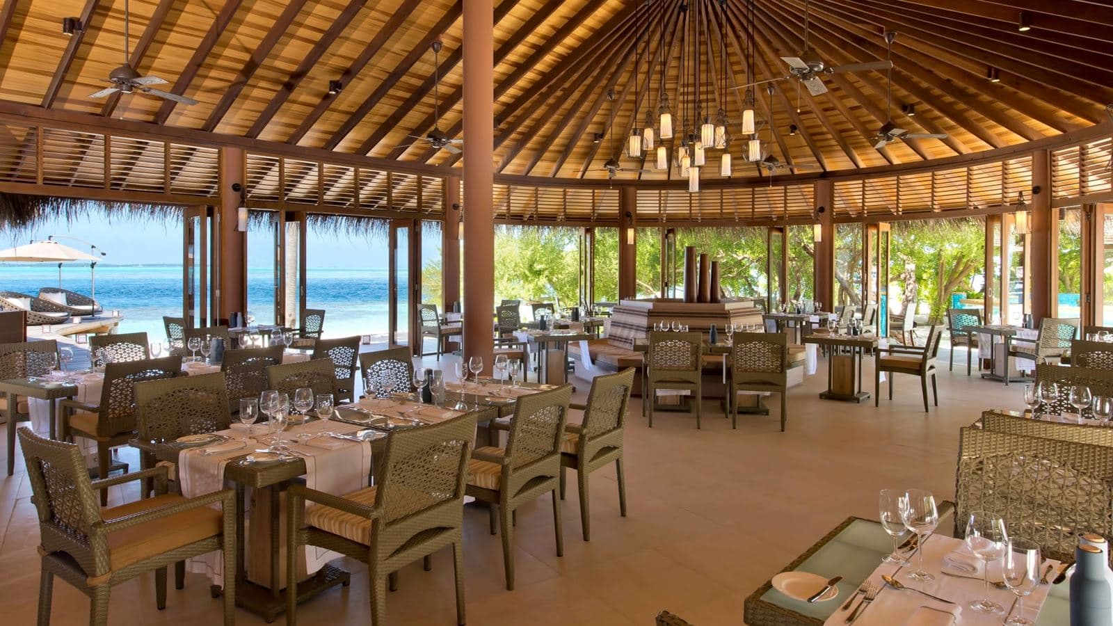 restaurants-meeru