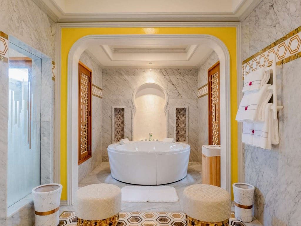 rooms-sultan-beach-residence-with-sunset-pool-4-br