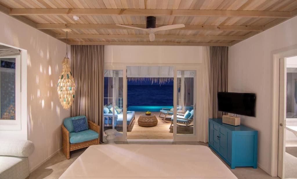rooms-ocean-pool-villa