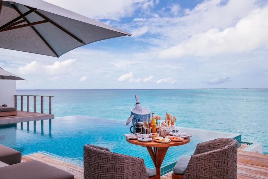 rooms-rockstar-two-bedroom-ocean-pool-villa