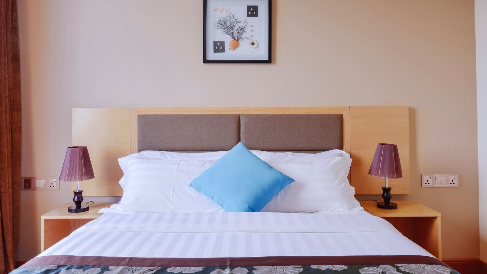 rooms-standard-room