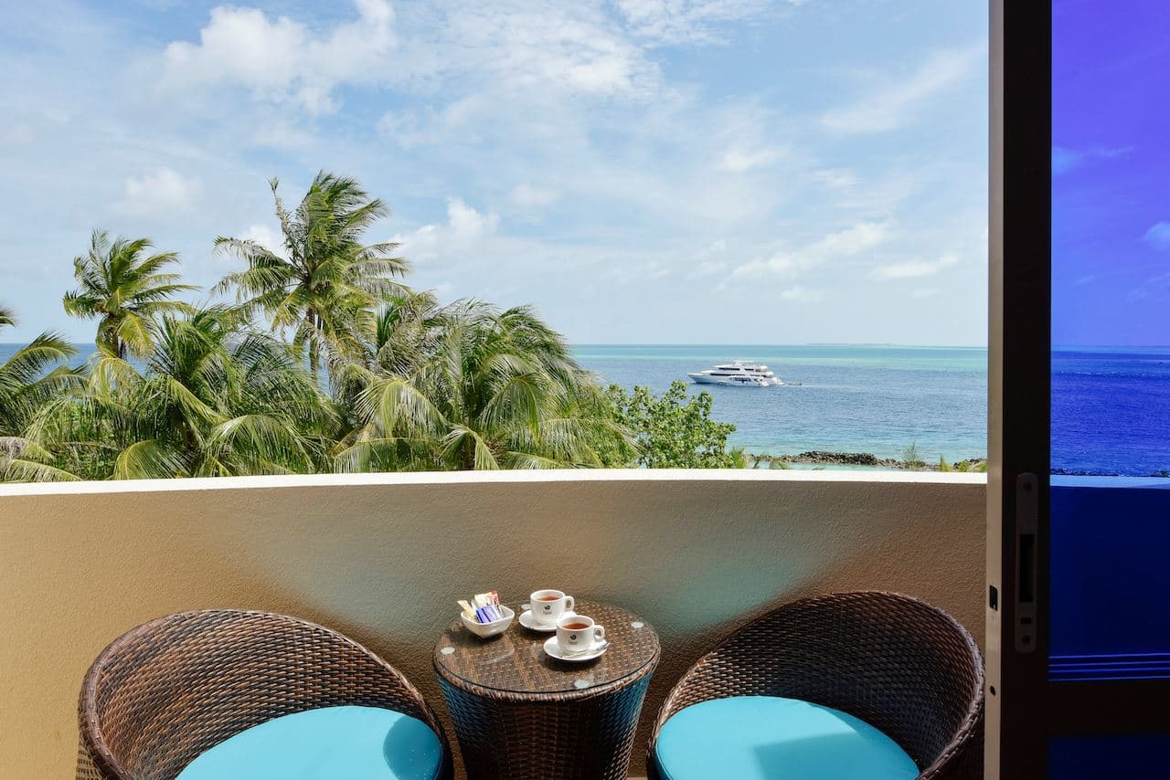 rooms-seaview-room