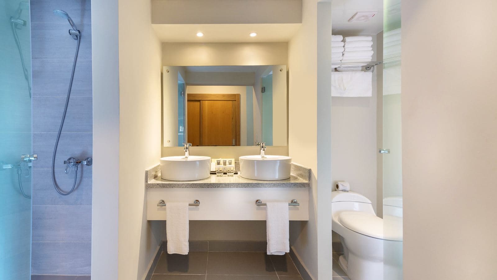 rooms-swim-out-room