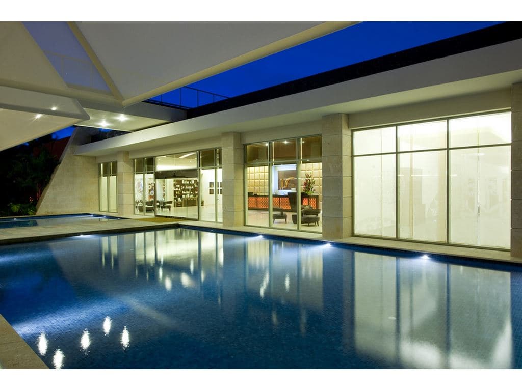 pools-indoor-pool