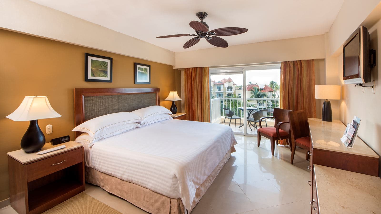 rooms-superior-room